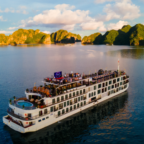 Quảng Ninh: Ra mắt du thuyền Indochine Premium