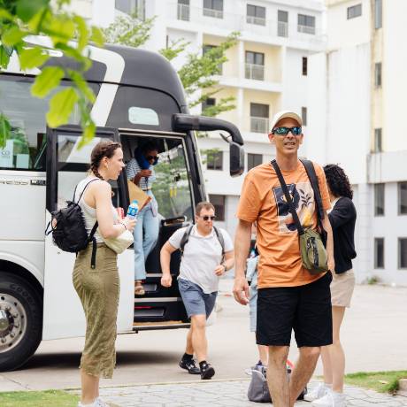 Hướng dẫn di chuyển từ Hà Nội đến du thuyền Indochine chi tiết