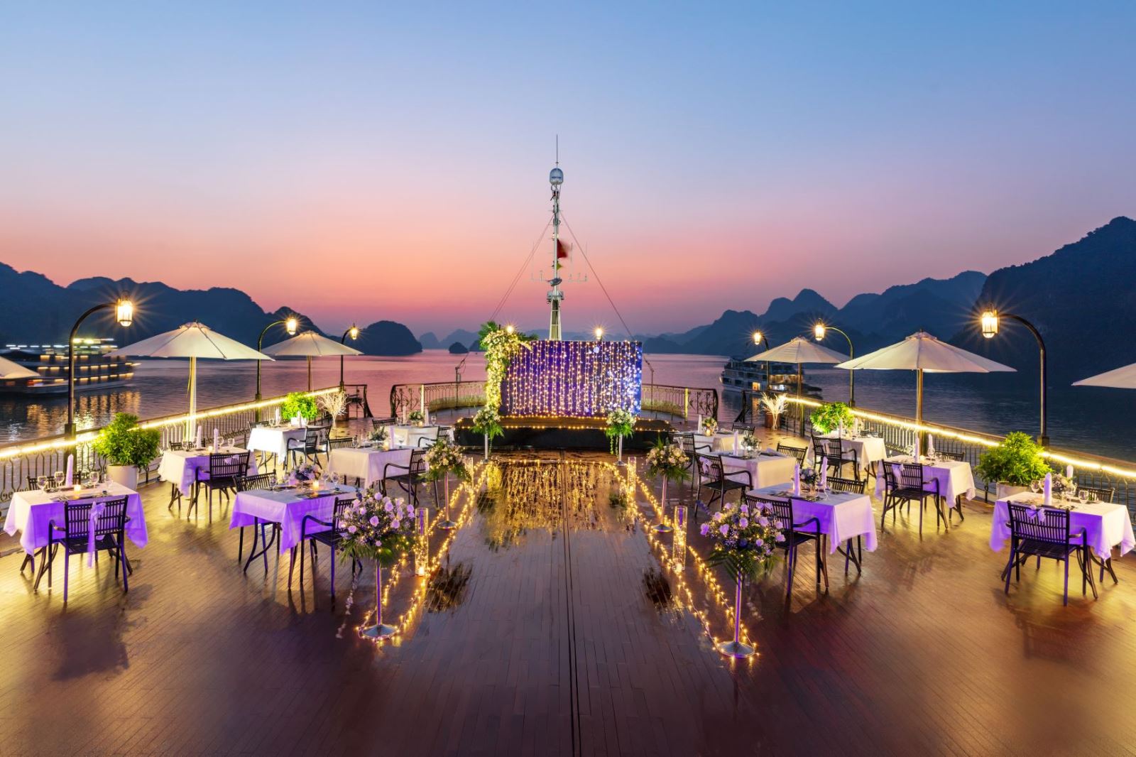 Indochine Cruise Event