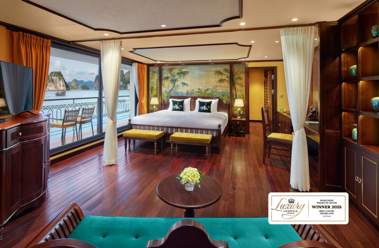 Du thuyền Hạ Long 5 sao được Mỹ vinh danh
