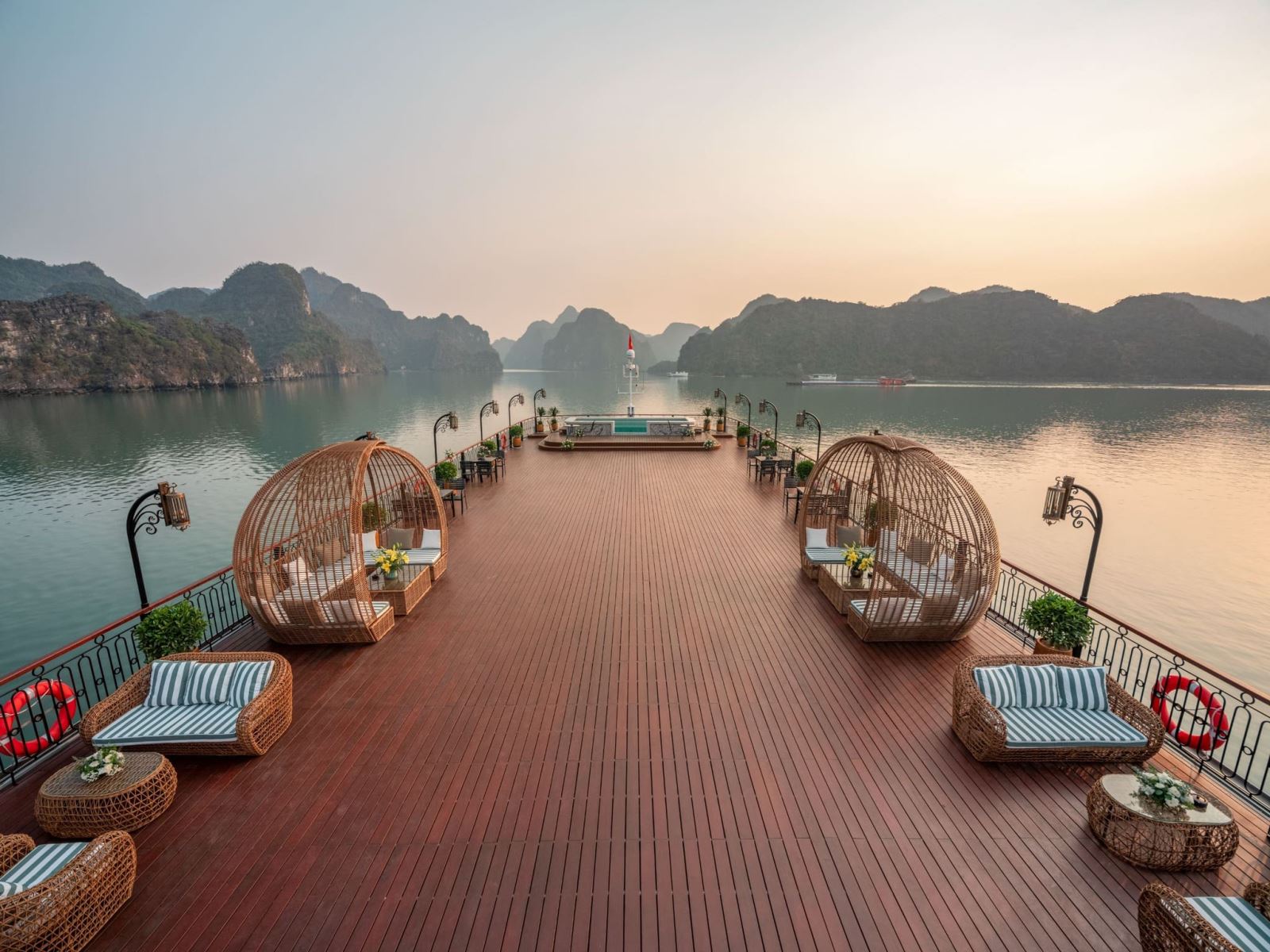 Indochine Grand Sundeck